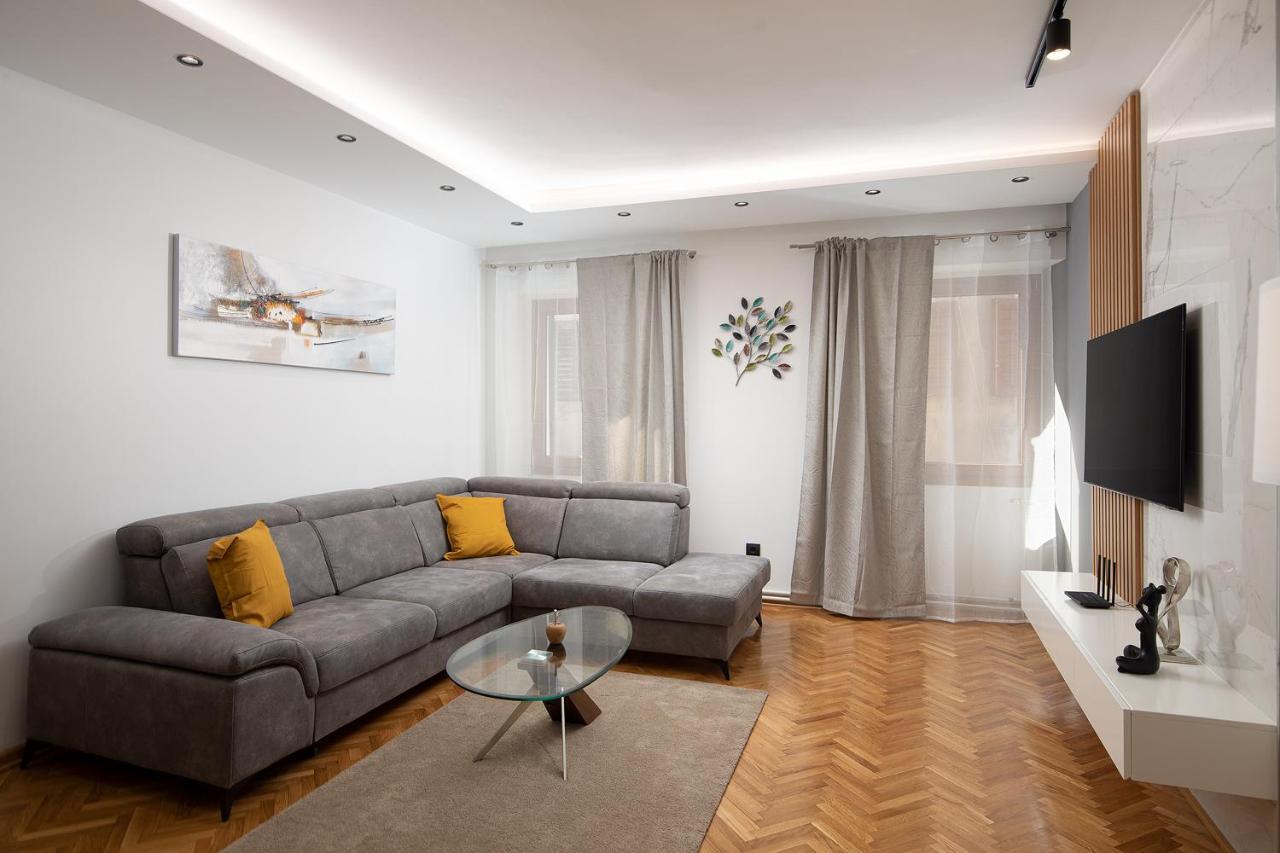 Sena Luxury Apartments Pula Exterior foto